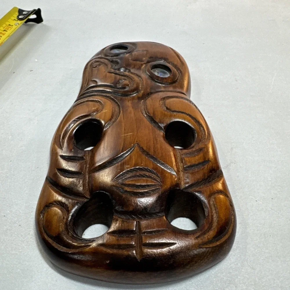 Māori Tiki Wood Wall Art New Zealand Abalone Eyes Matai Moana Wood Carvings‎